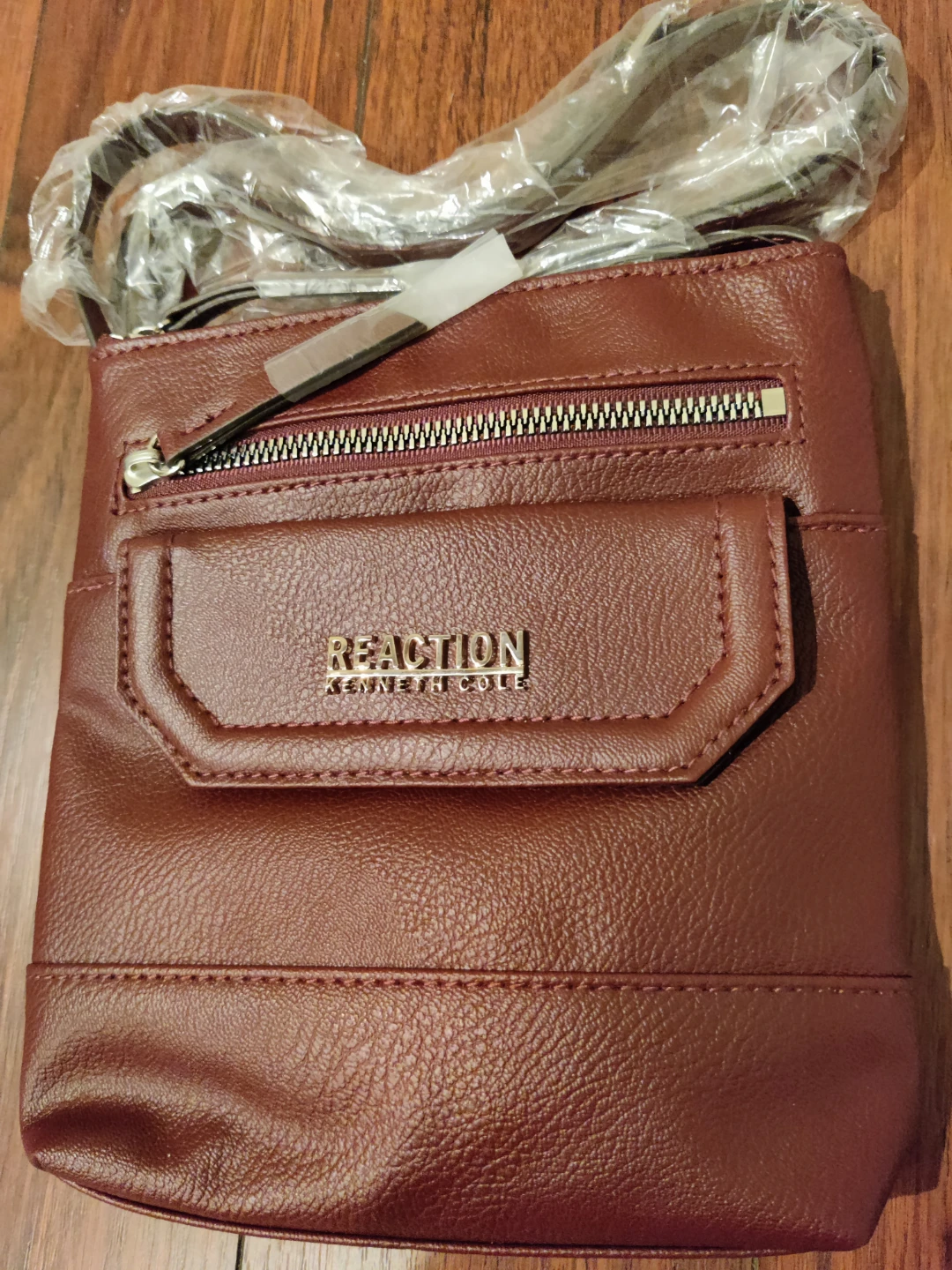 Reaction Kenneth Cole Crossbody Bag