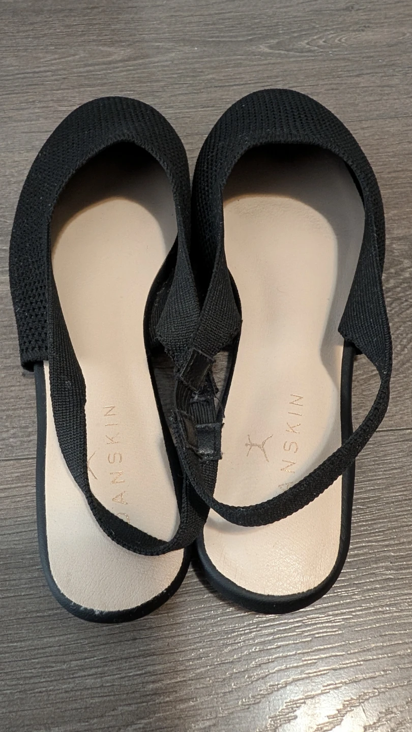 VIMAN SKIN Black Knit Slingback Flats