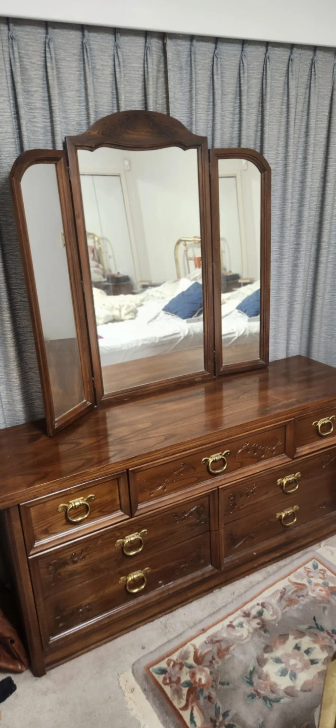Wooden Dresser with Tri-fold Mirror