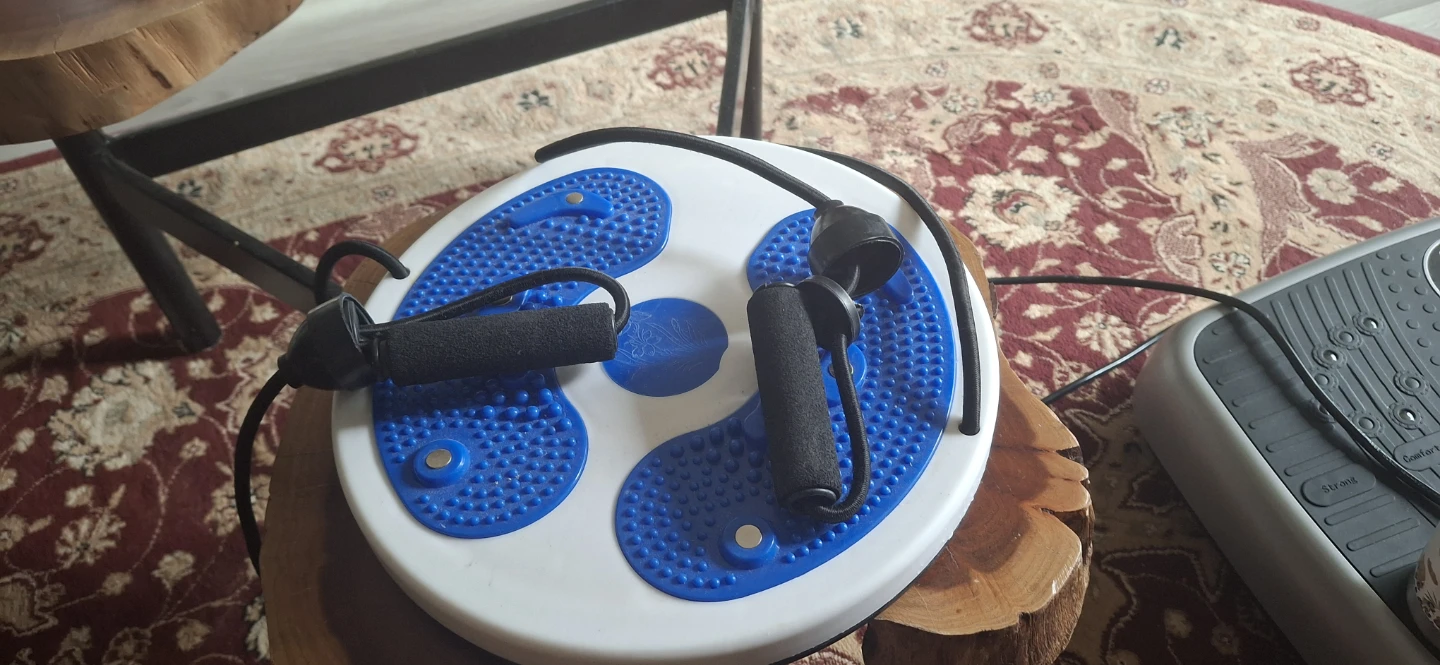 Twist Board with Resistance Bands - photo 2