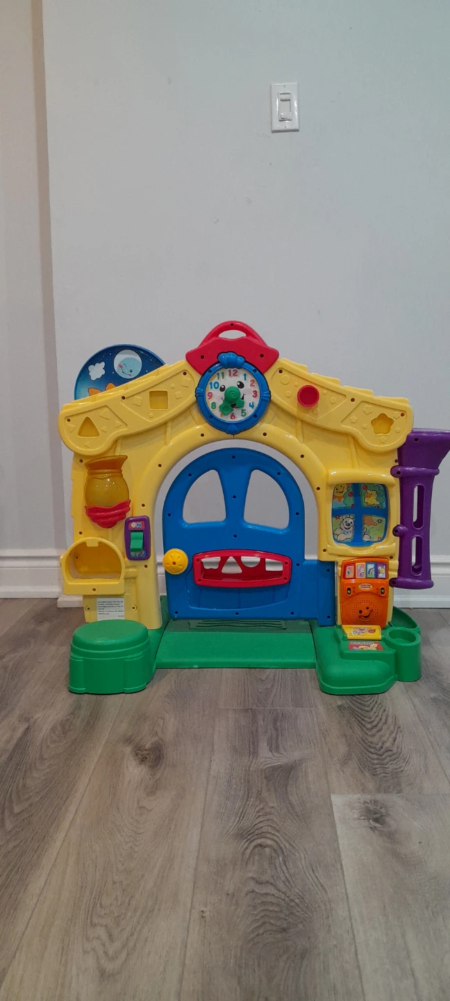 Fisher-Price Laugh & Learn Smart Stages Playhouse