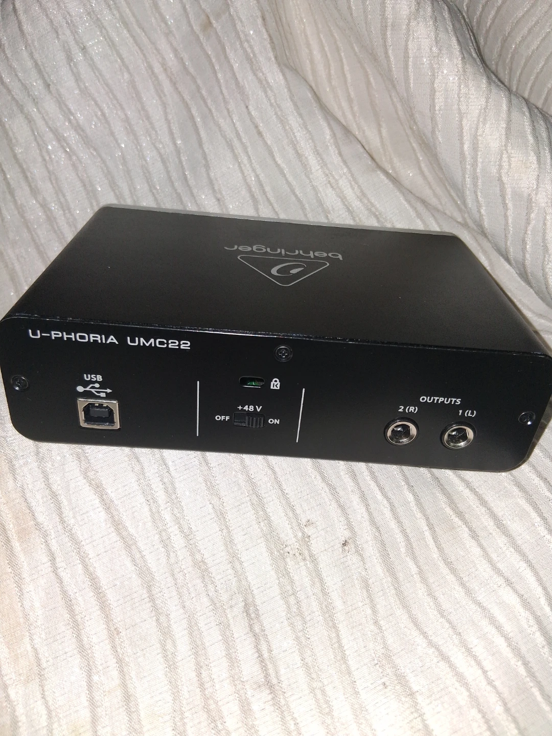 Behringer U-PHORIA UMC22 USB Audio Interface - photo 2