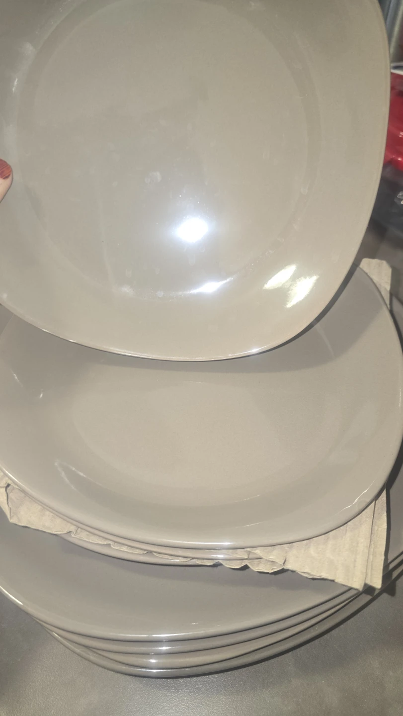 Set of 8-4 Grey Dinner Plates