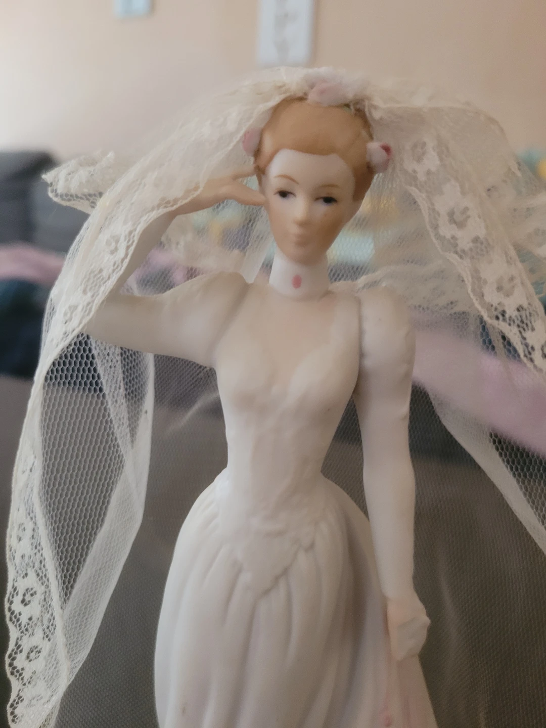 Bride Figurine Cake Topper - photo 2