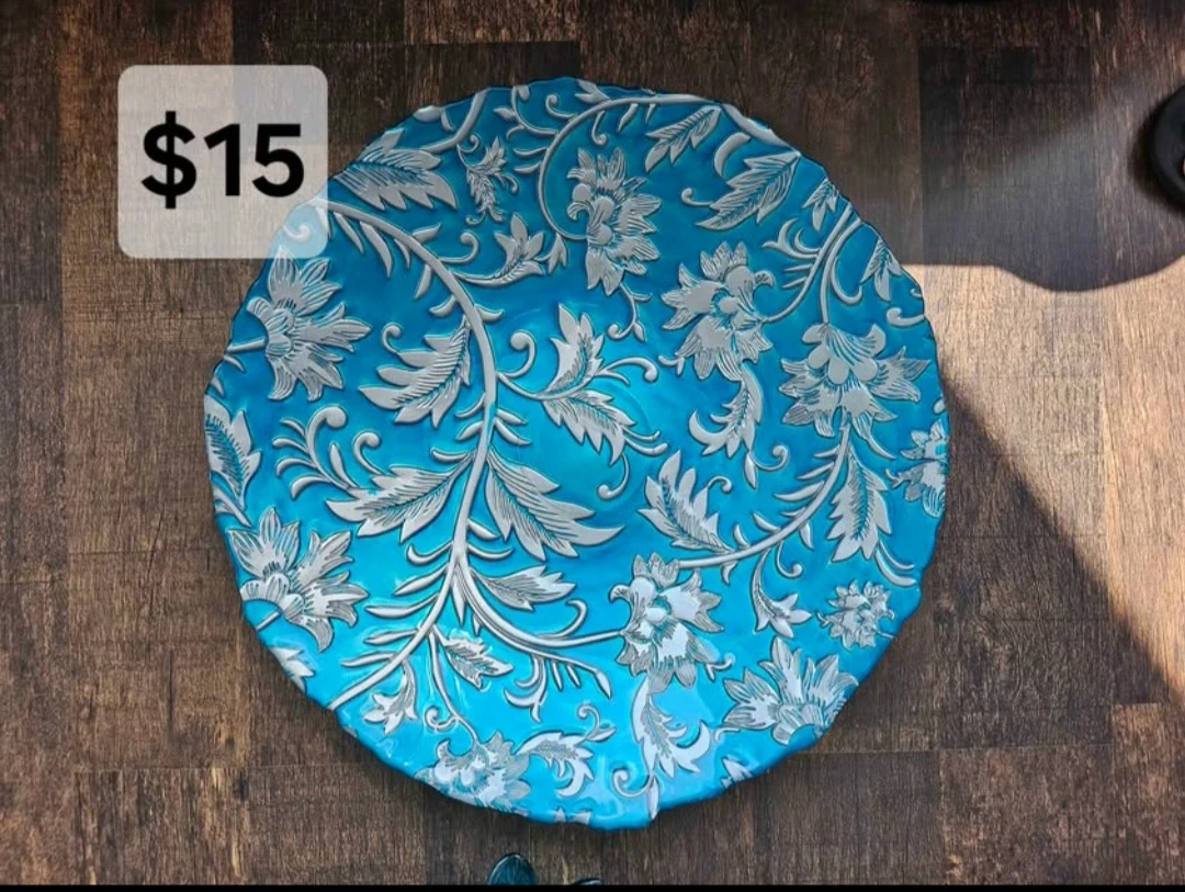 MOVING SALE - Decorative Glass and Ceramic Trays and Bowls - photo 4