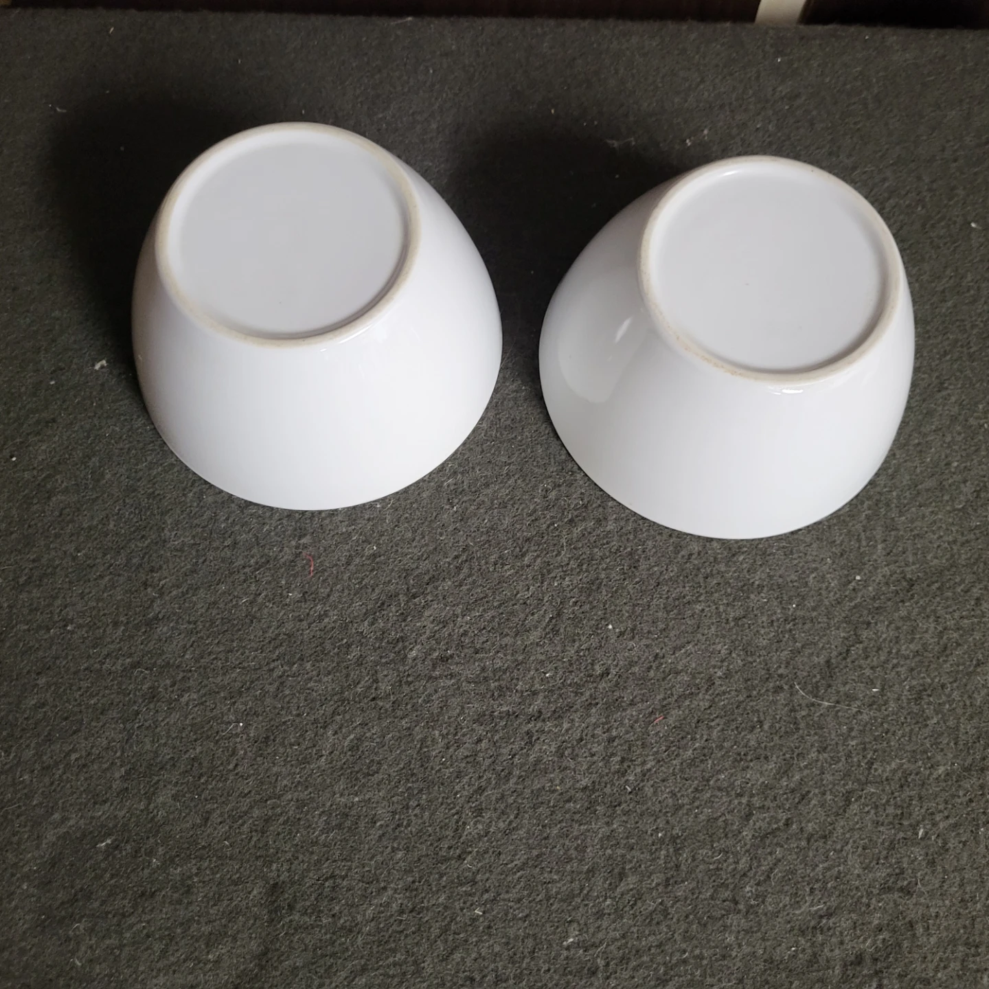 Set of 2 White Ceramic Bowls - photo 3
