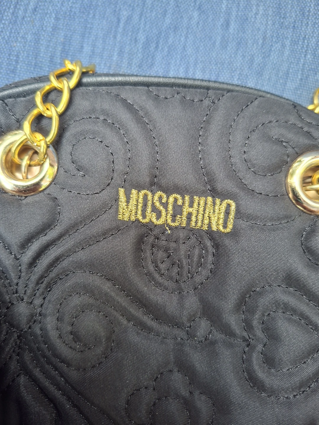 Moschino Black Quilted Heart Charm Chain Bag - photo 3