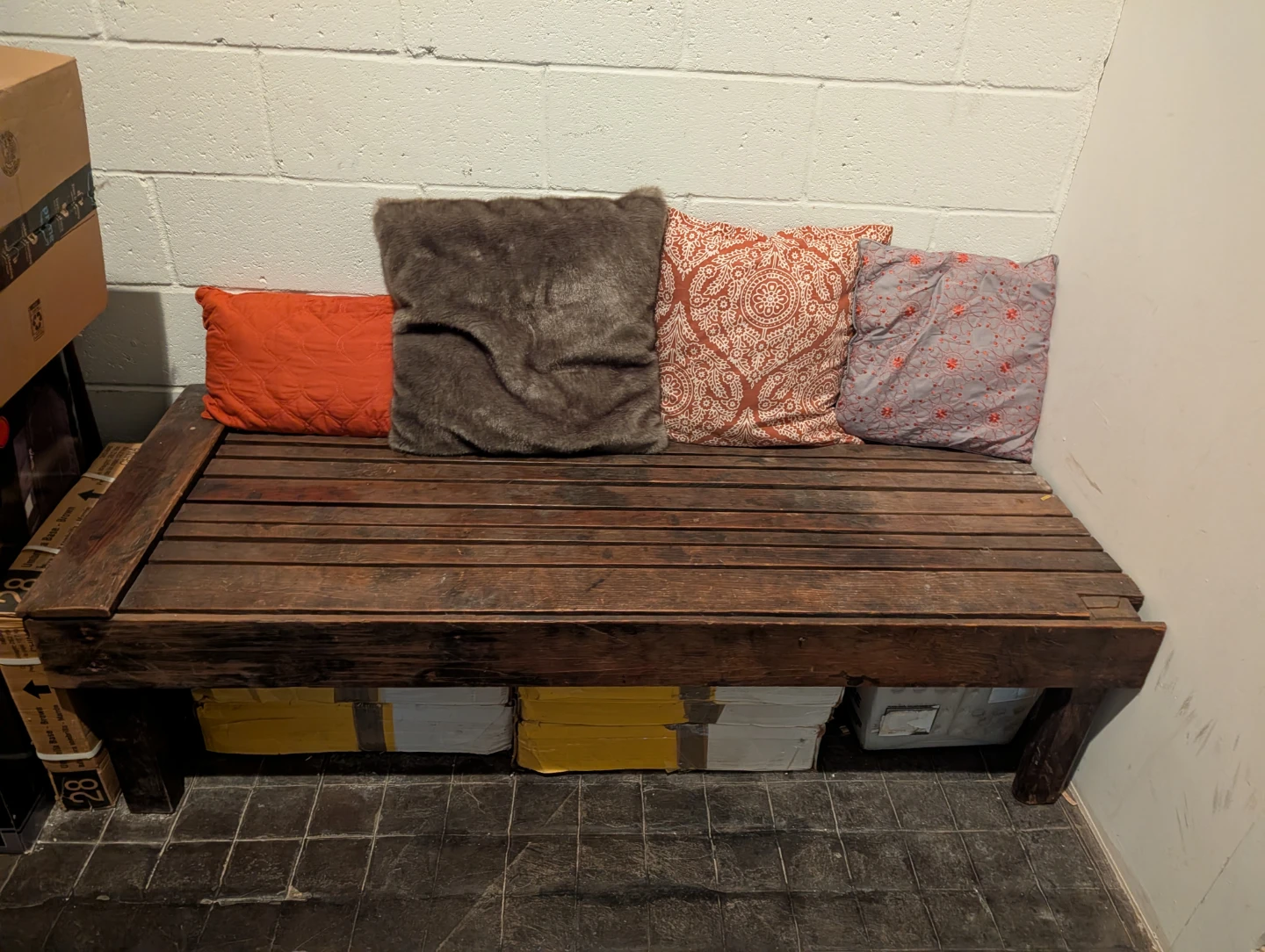 Wood bench - photo 2