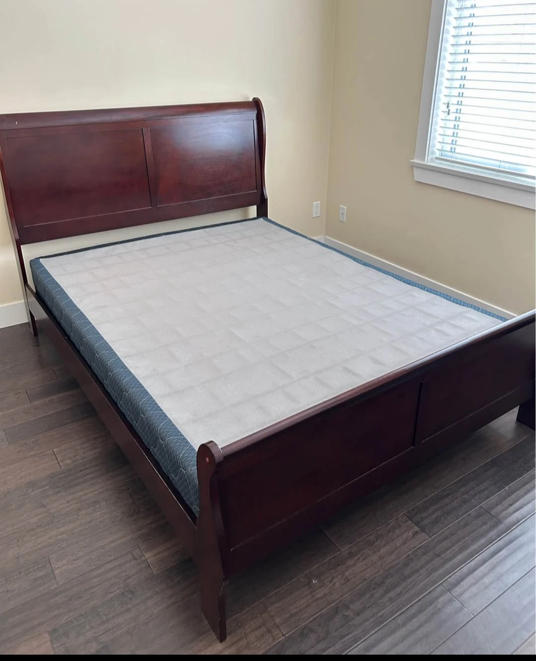 Cherry Sleigh Bed Frame & Matching 2-Drawer Nightstand (Queen) - photo 2