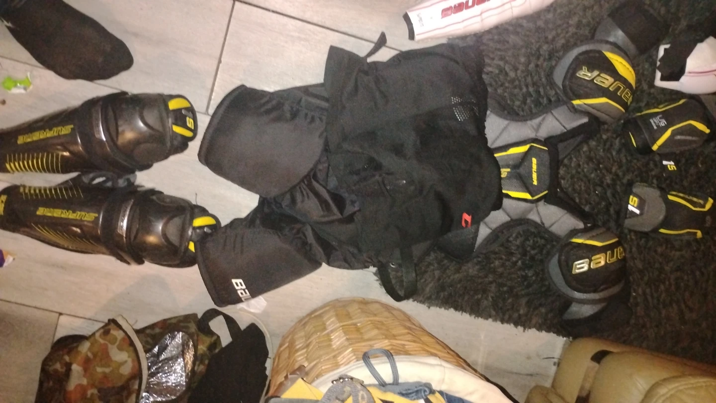 Bauer Hockey Protective Gear Set