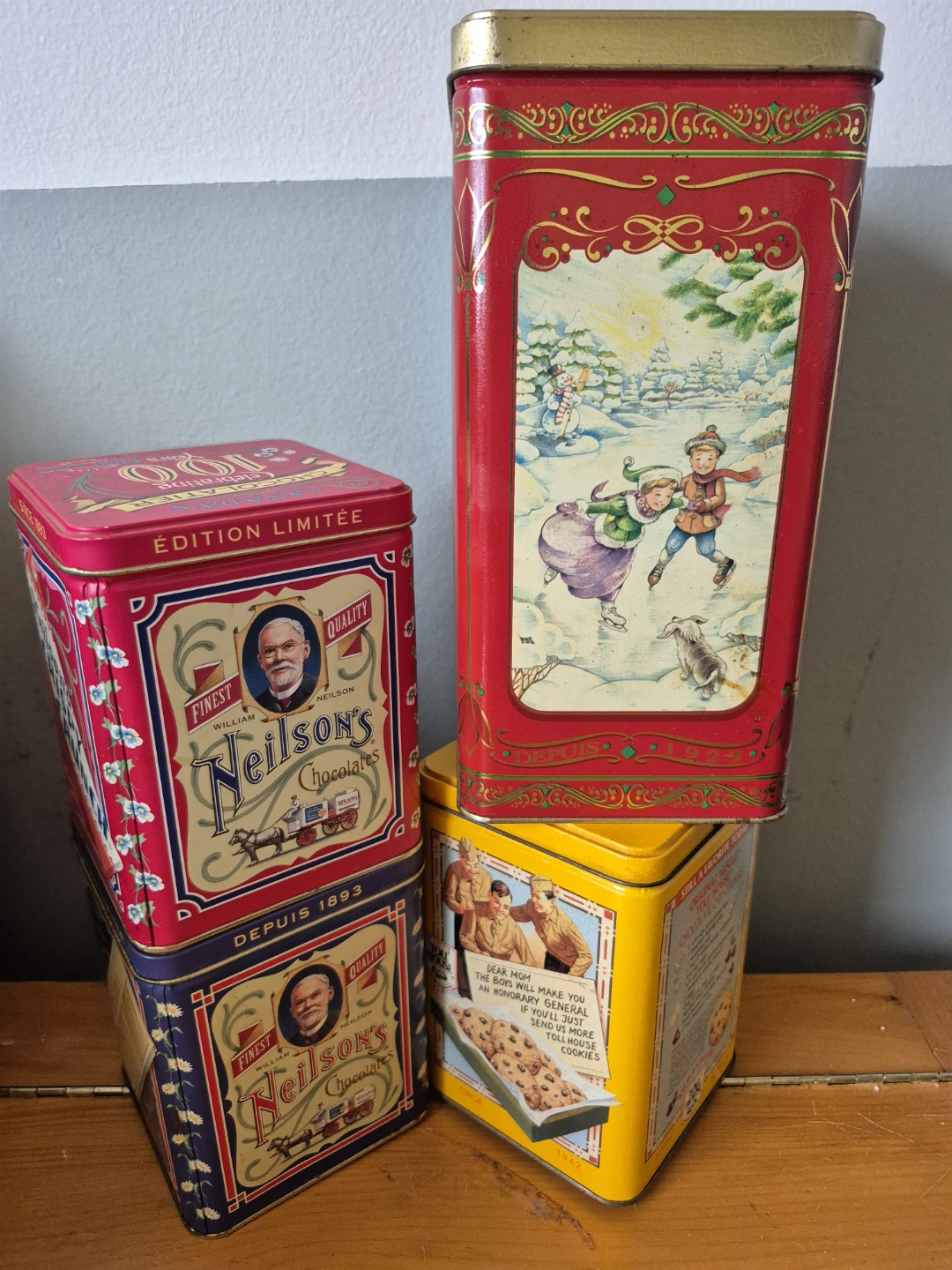 Collection of "90's" tins - photo 2