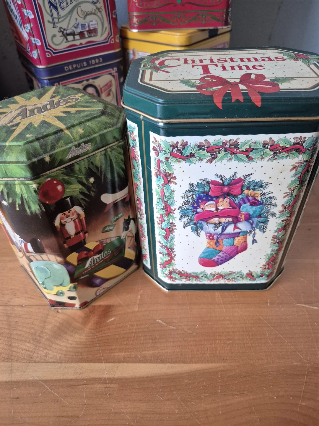Collection of "90's" tins - photo 3