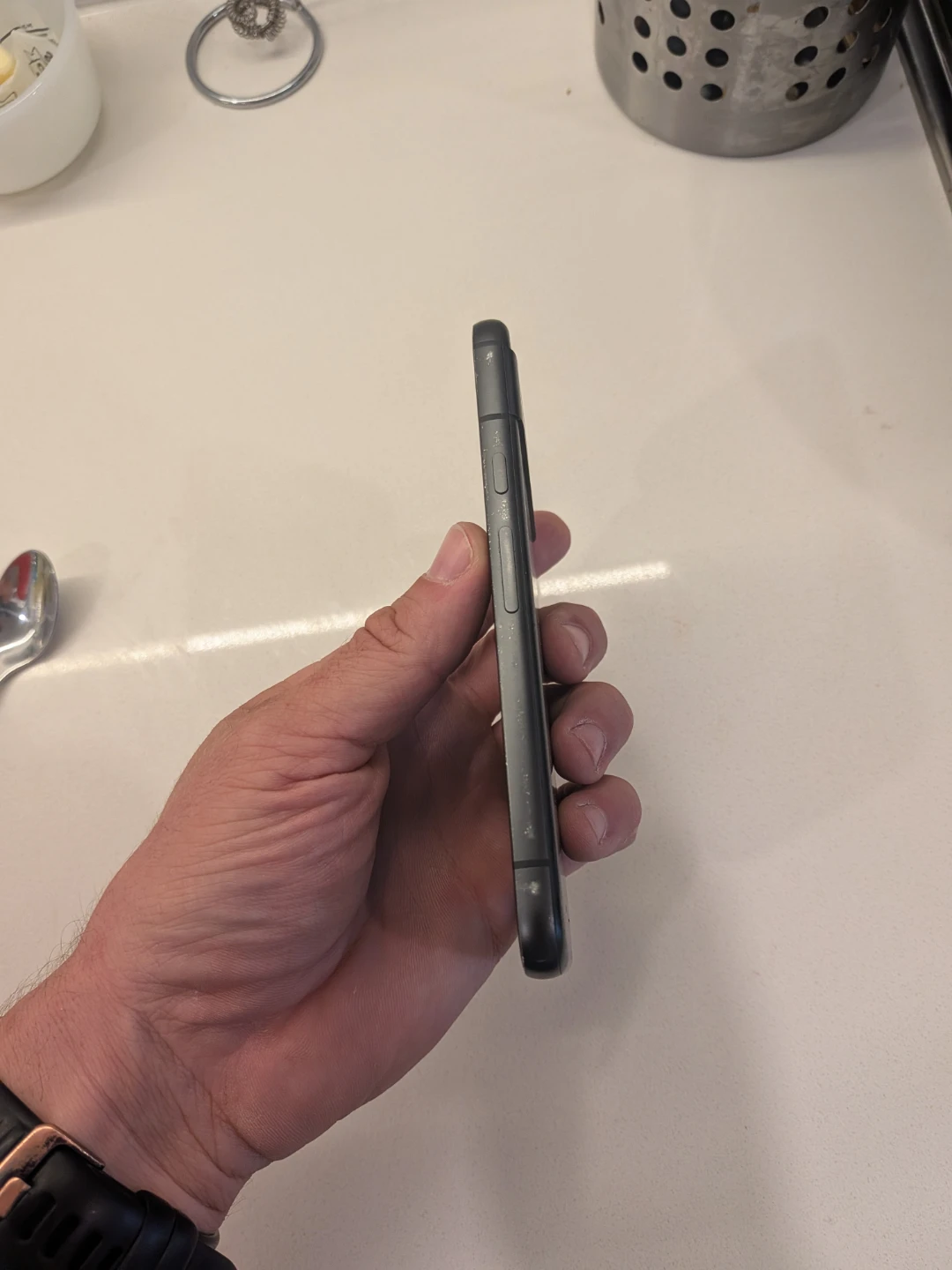 Google Pixel 8a smartphone - photo 3