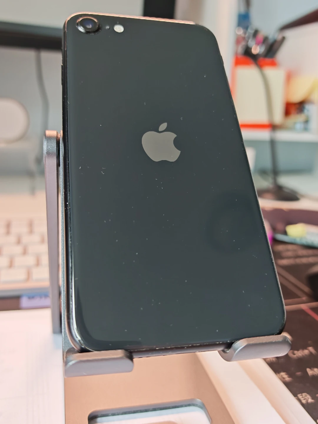 iPhone SE (2nd Gen) 128GB - Black (Unlocked, Canadian Model)