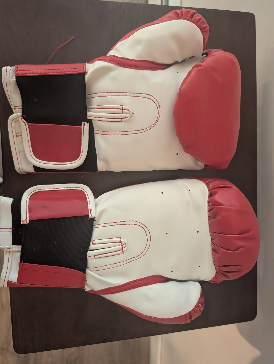 Two sets of Everlast Training Gloves with  punch mitts - photo 2