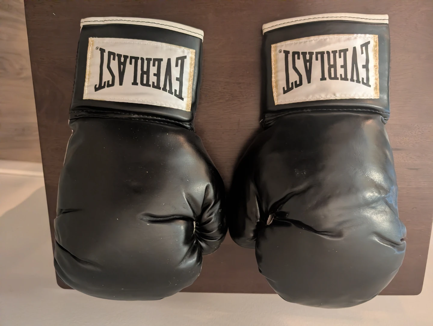 Two sets of Everlast Training Gloves with  punch mitts - photo 4