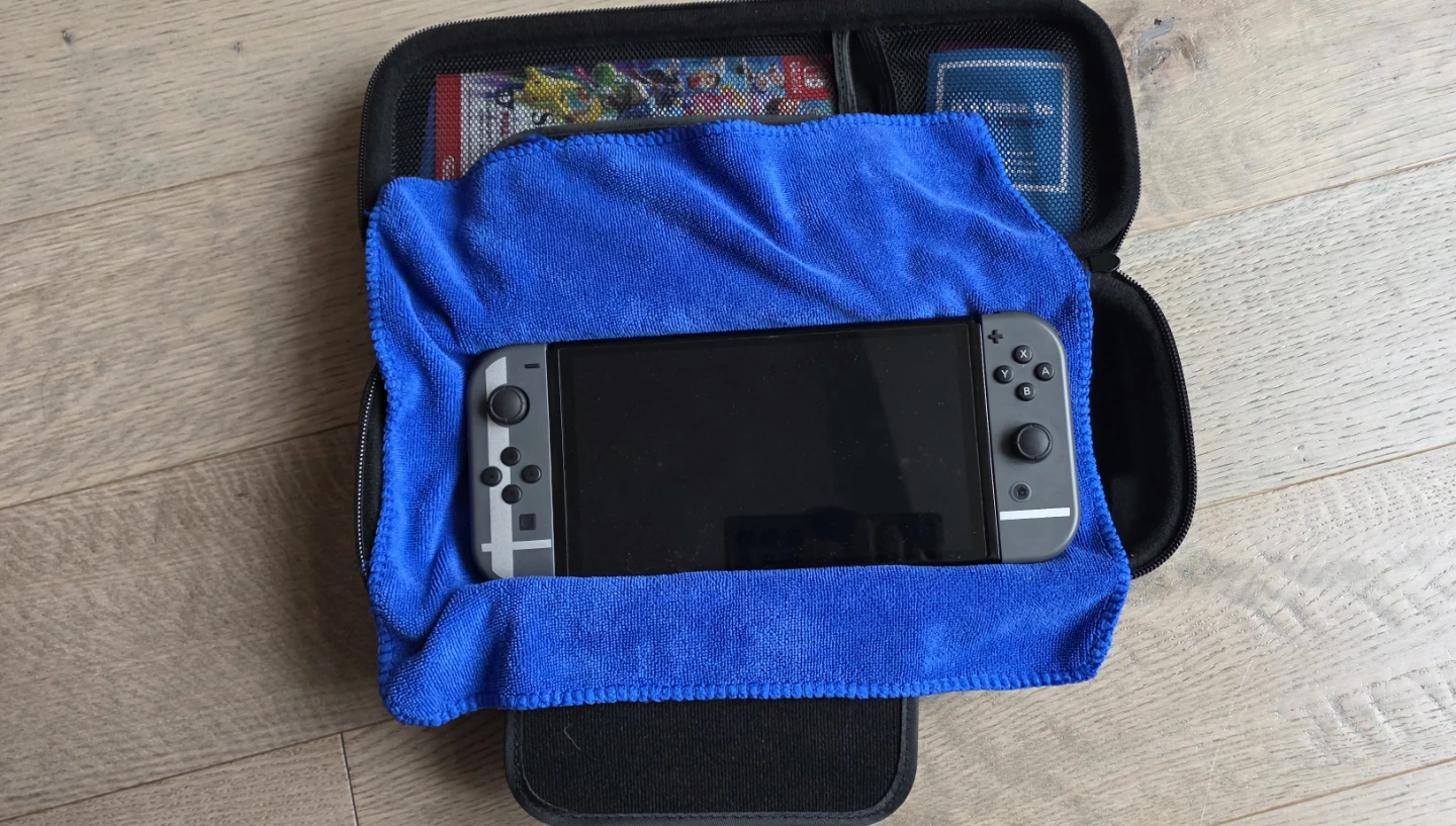 Nintendo Switch OLED Super Smash Bros. Ultimate Bundle - photo 4