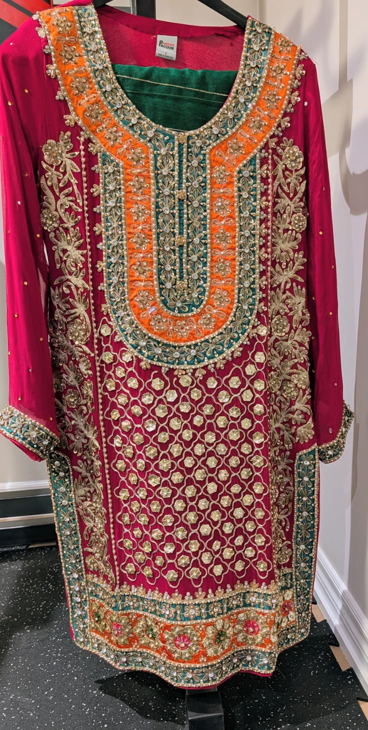 Embellished Kurti with gharara Pants & 2 Dupatta Set - photo 2
