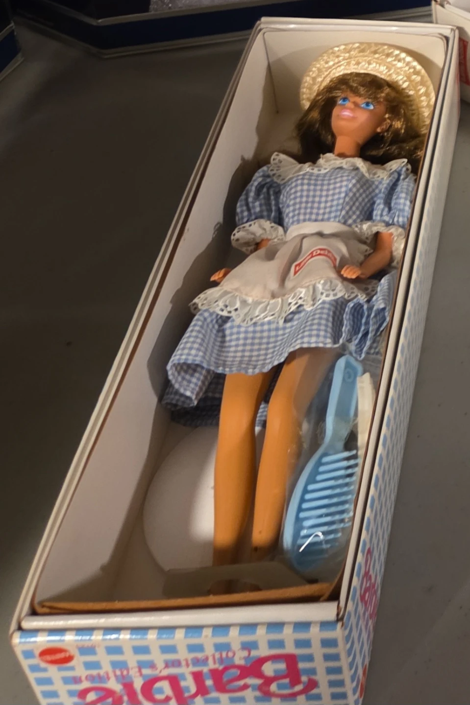 Little Debbie Barbie Doll Collector's Edition - photo 4