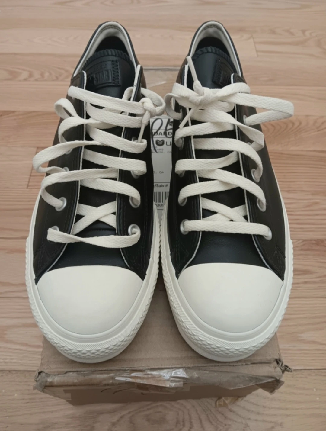 New 9.5 Men's Converse Chuck Taylor All Star Leather Low Top Pla