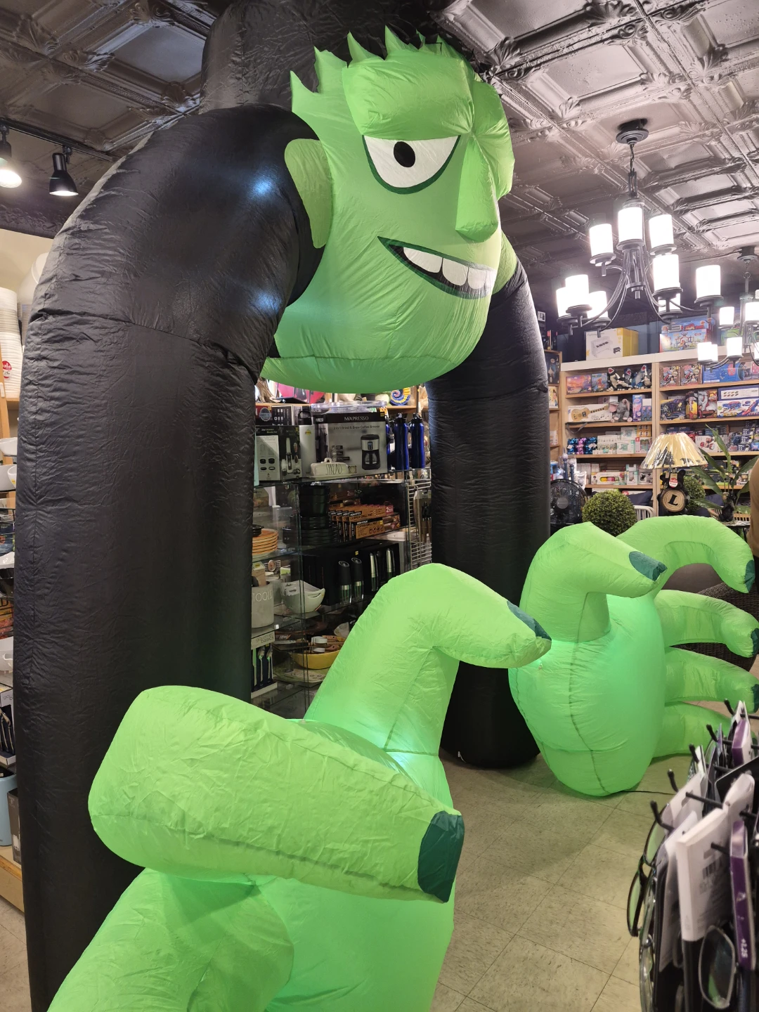 New Halloween 10ft tall Inflatable Monster Archway Decoration - photo 3