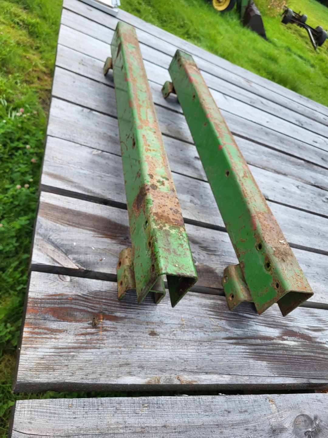 Riser Blocks for JD Wagon Running Gear - photo 2