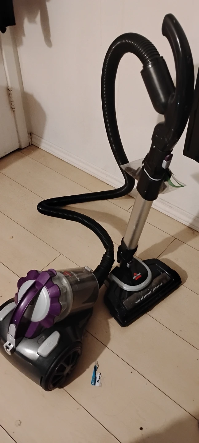 Bissell Lift-Off Vacuum Cleaner - photo 2