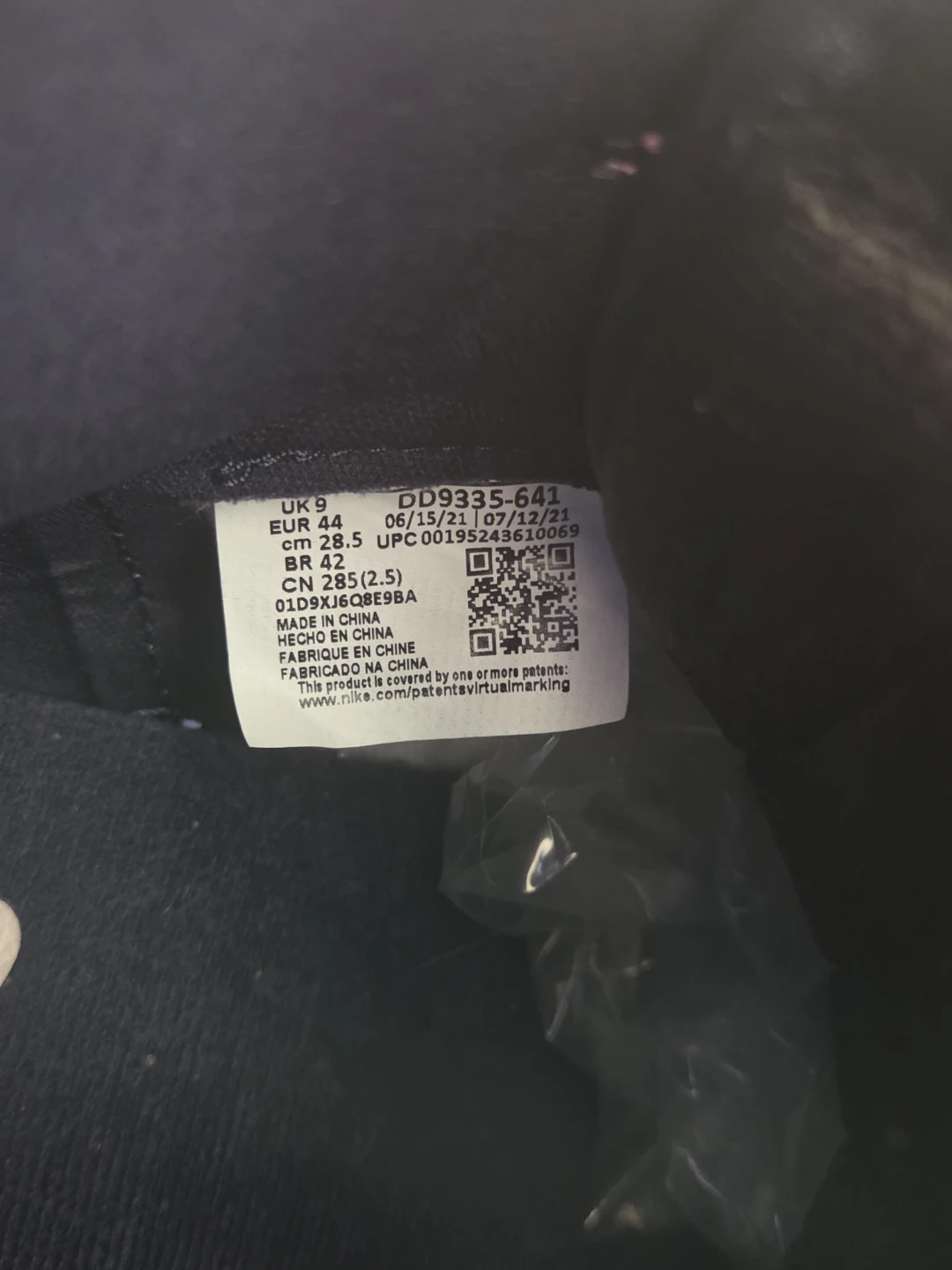 Nike Air Jordan 1 High OG - photo 2
