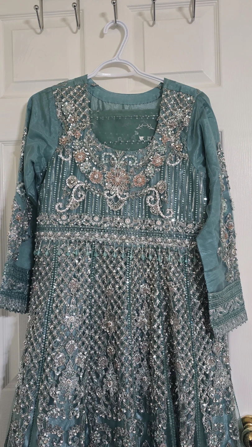 Maxi dress, gharara & lehenga - photo 2