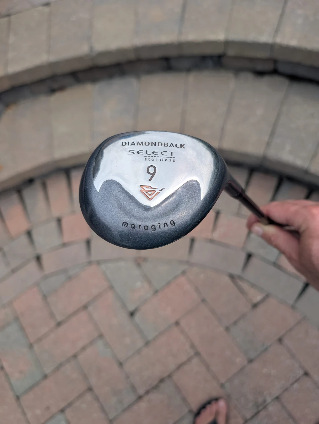 Men's Select 9 hybrid Iron Golf Club - right handed