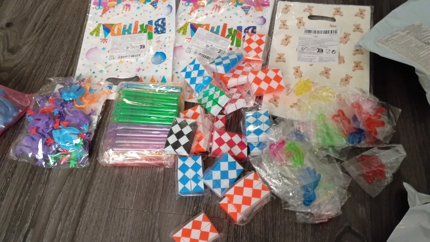 Party Favours Bundle - Frogs, Snakes, and Mini Grabbers