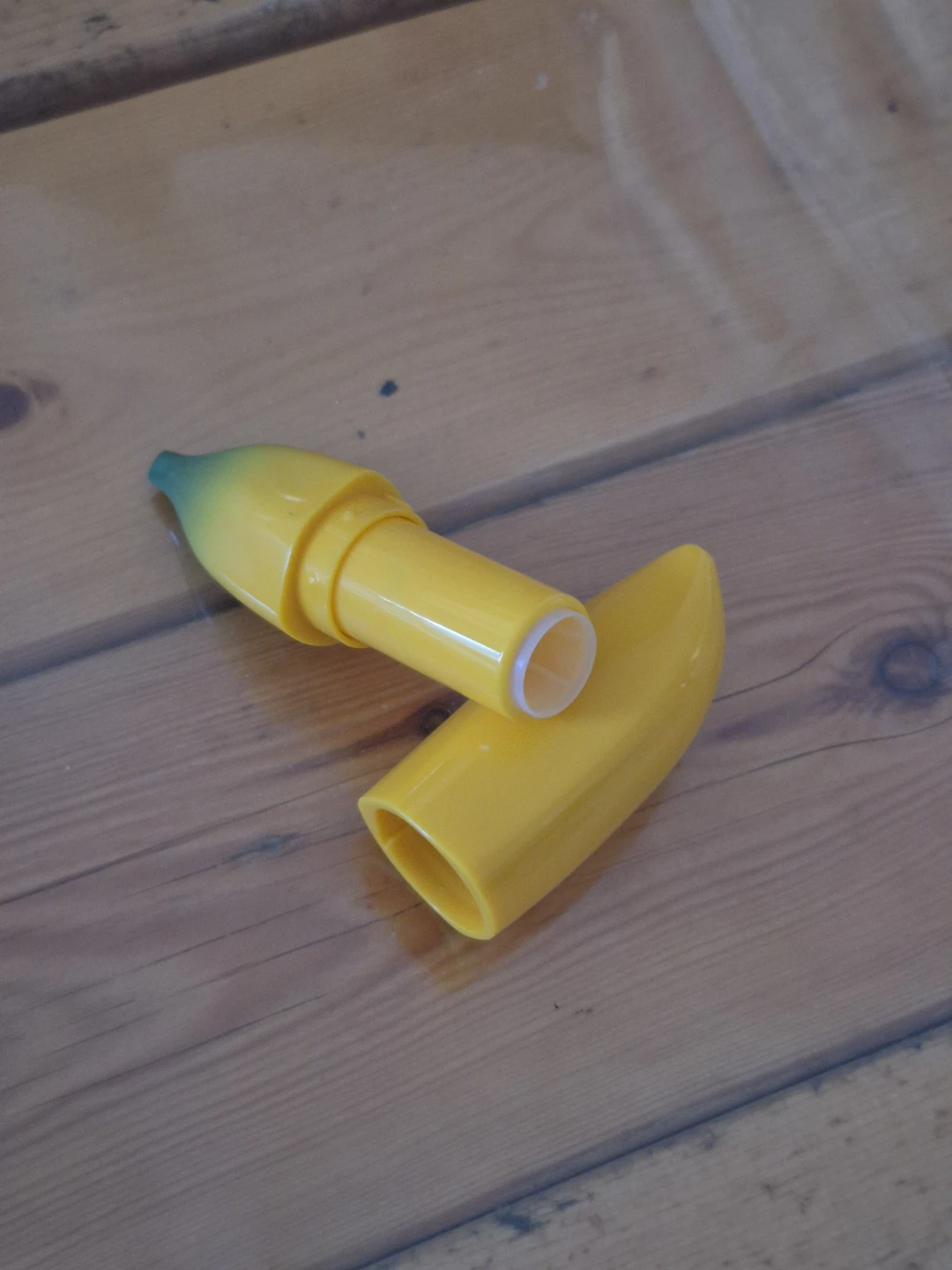 Banana Shaped Pill Case & Pink Lipstick Holder Set - photo 3
