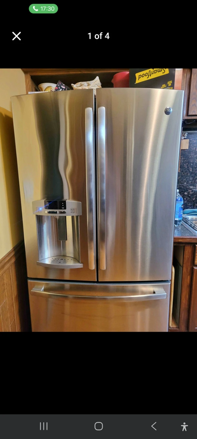 GE French Door Refrigerator with Ice Maker