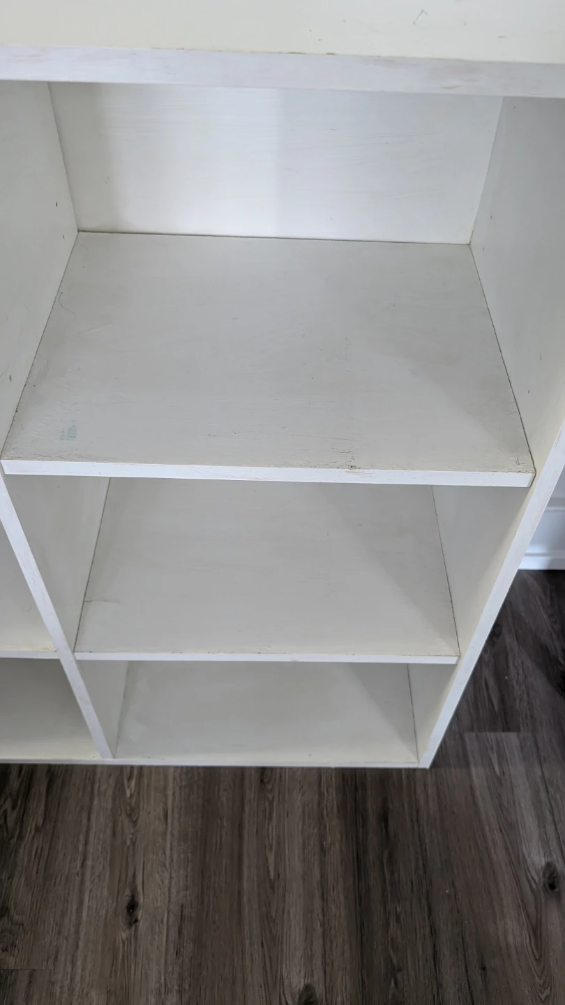 IMMEDIATE MOVING/White 6-Cube Bookshelf/ 50$ or OBO - photo 2