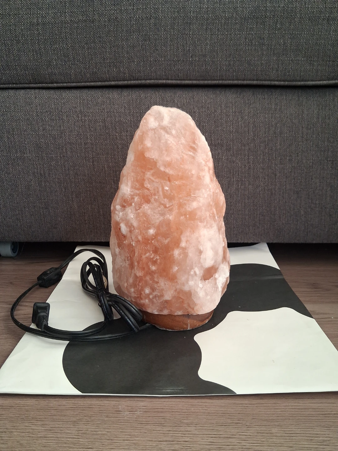Amethya Himalayan Salt Lamp with Wood Base