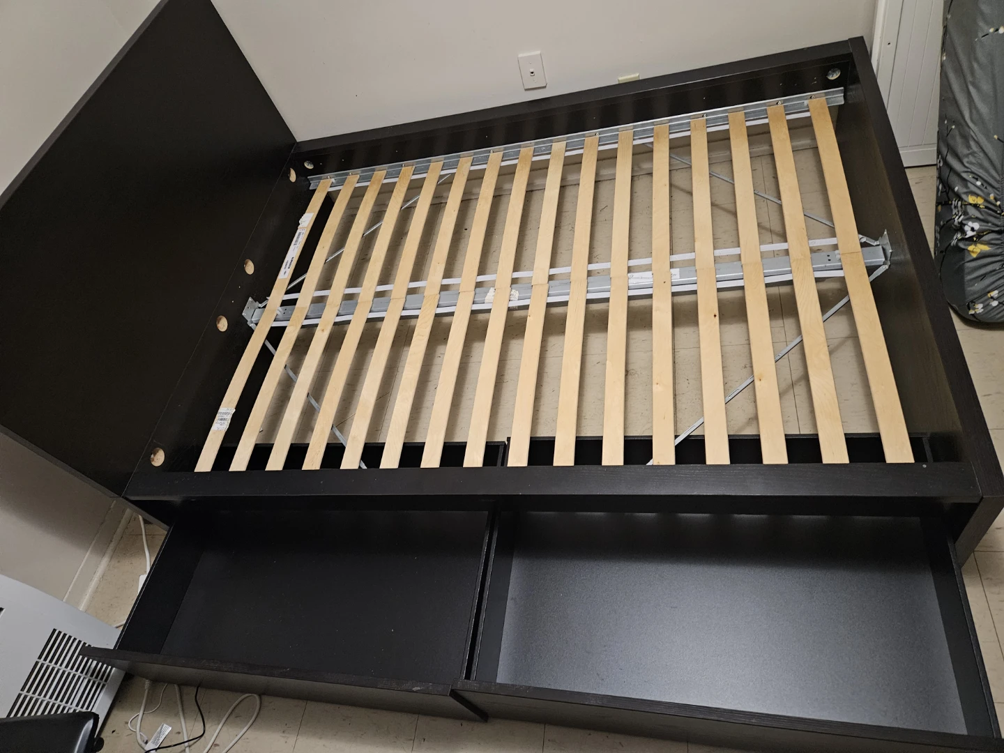 MALM IKEA double bed frame - photo 3