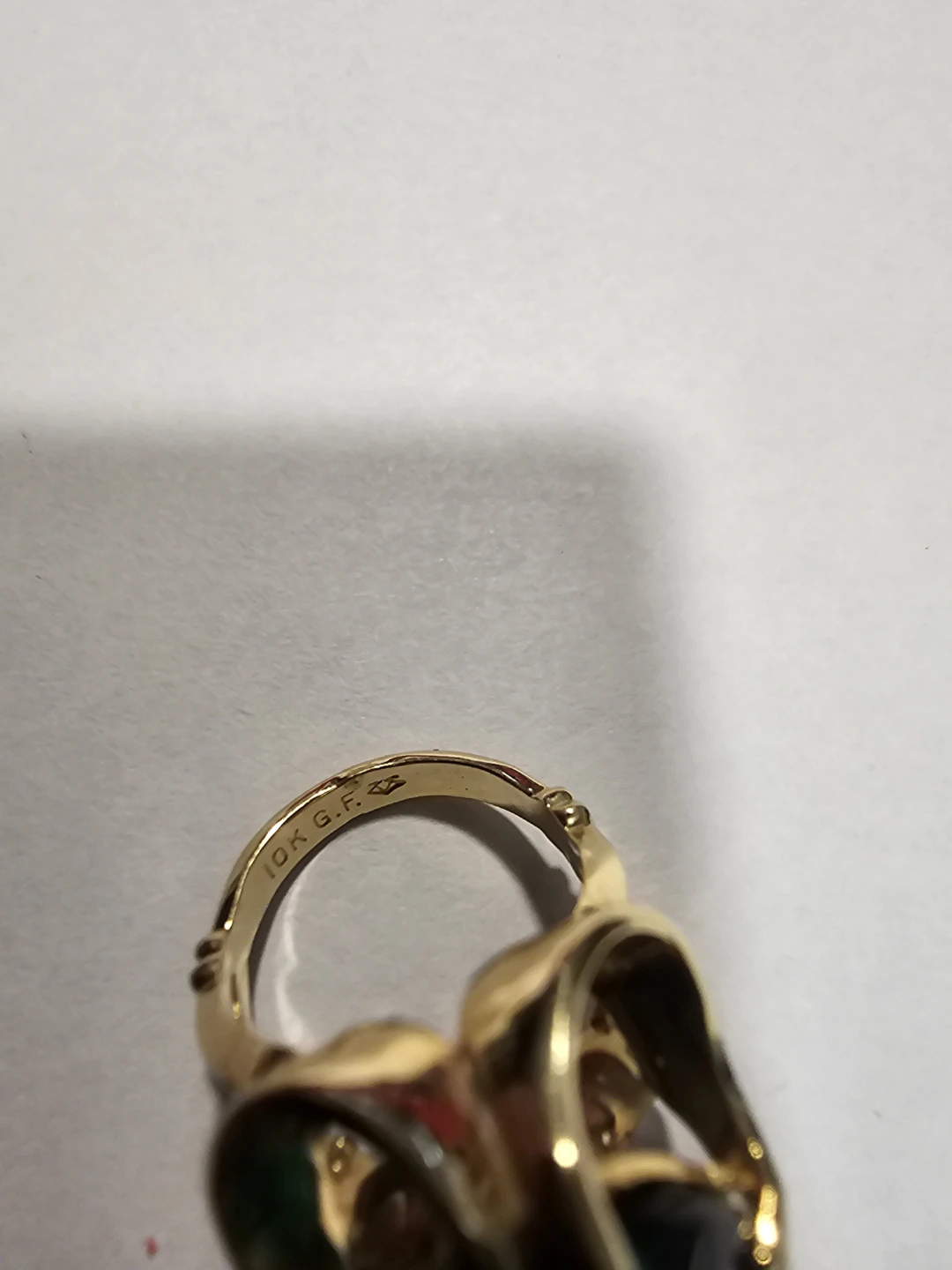 10K G.F. Ring with Green Stone - photo 3