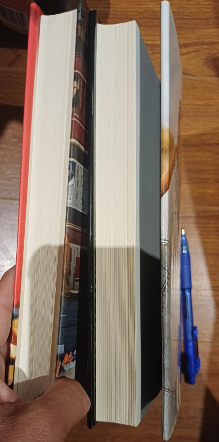 Danielle Steel, hardcovers - 'Happy Birthday' & 'Betrayal' - photo 3