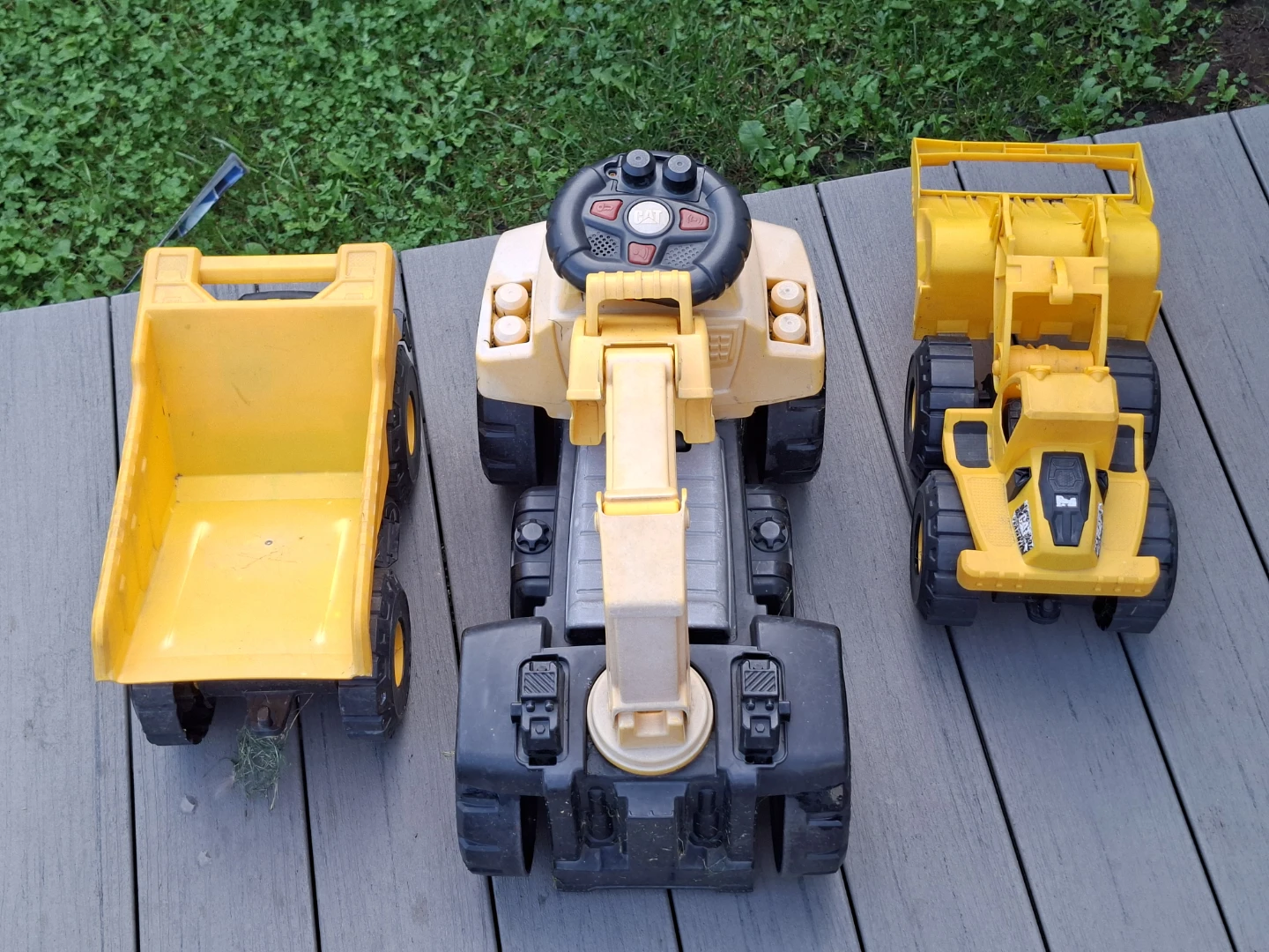 Yellow Construction Toy Truck Set - photo 2