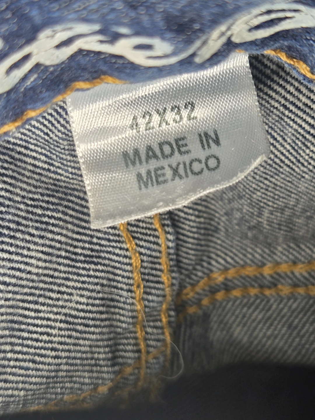 Men's Eddie Bauer Jeans.  42x32. - photo 5