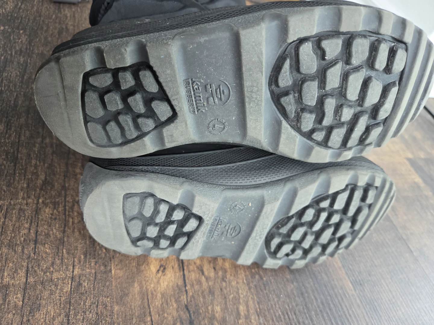 Kamik Children's Snow Boots - size 4 - photo 5