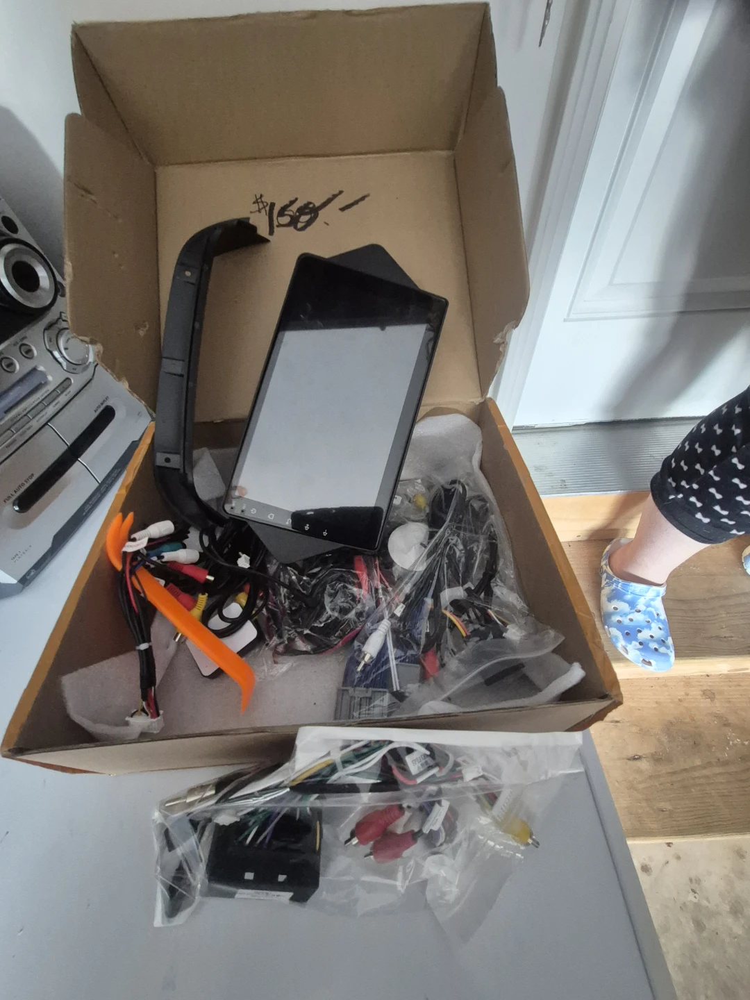 Car Stereo with Screen and Accessories