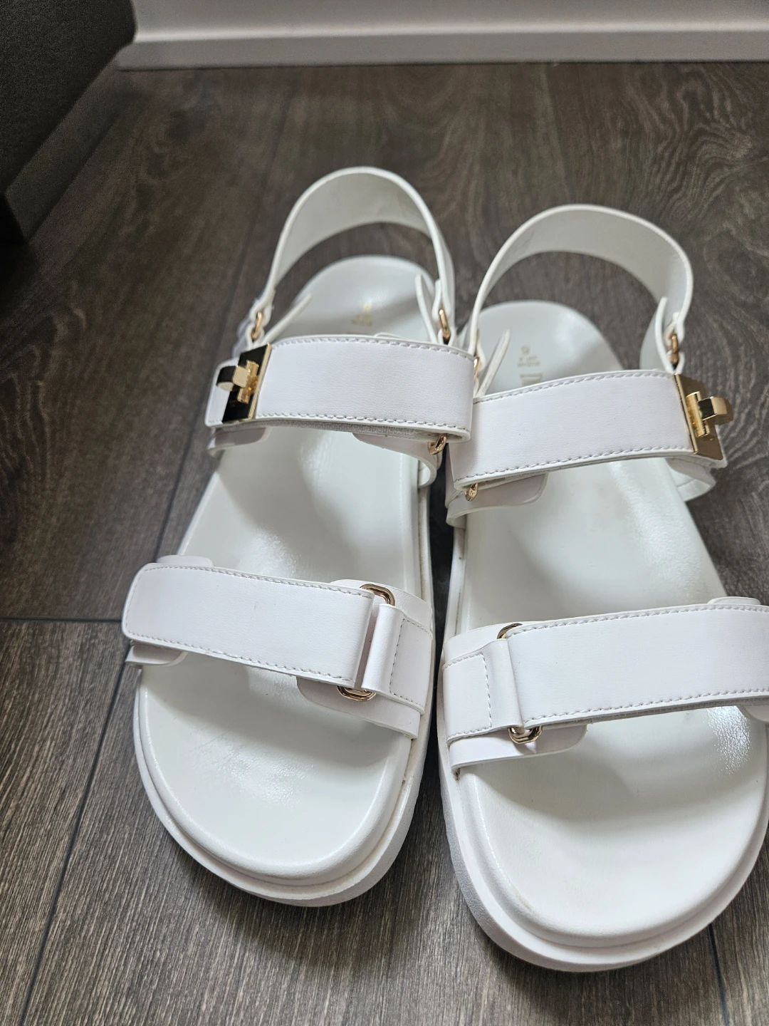 Dream Pairs White Sandals - photo 2