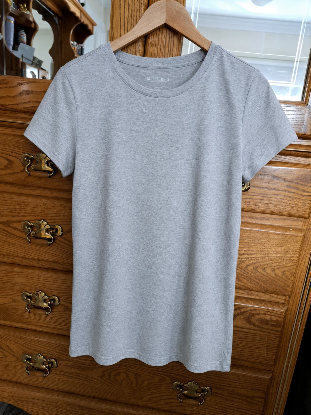 Ellen Tracy Grey T-Shirt - photo 2