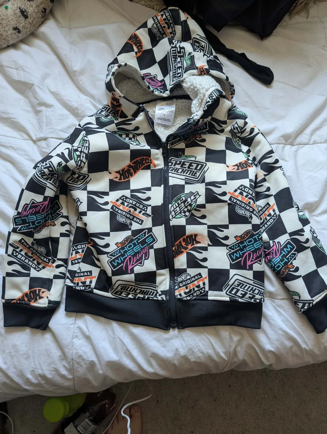 Bulk Boys 7/8 clothing - photo 4
