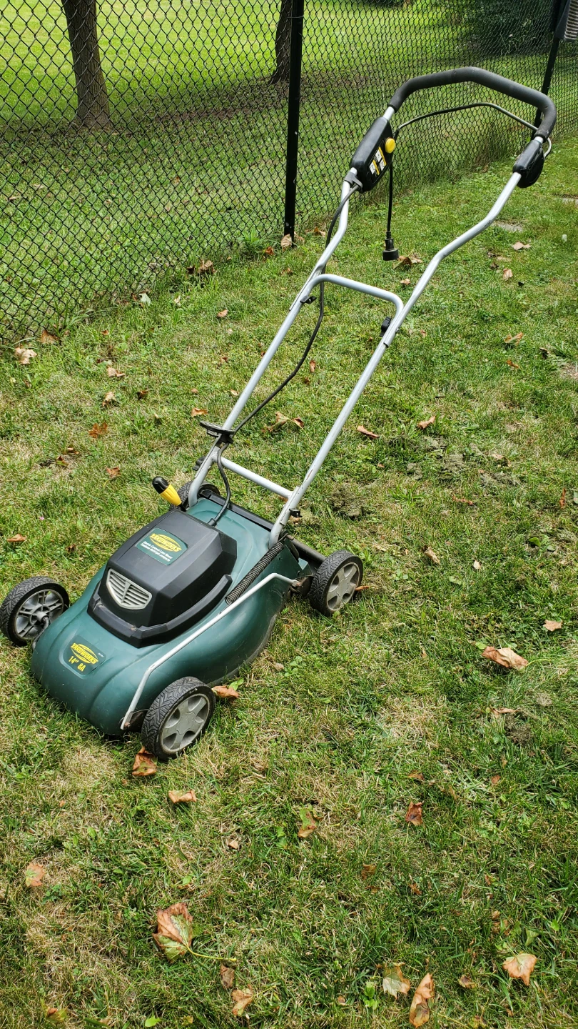 Yardworks Electric Lawn Mower
