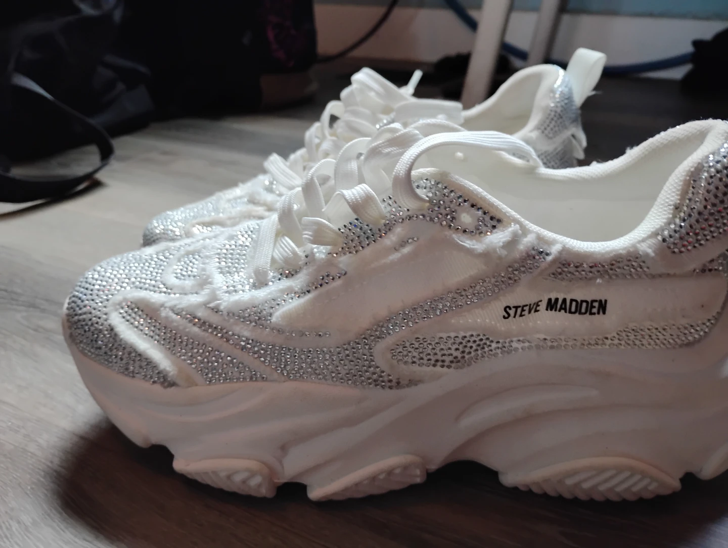 Steve Madden White Rhinestone Chunky Sneakers Size 7 - photo 2