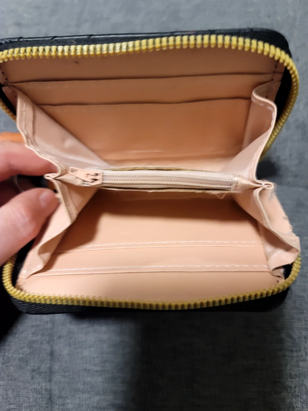 Women's Black Chevron Zip Wallet - photo 2