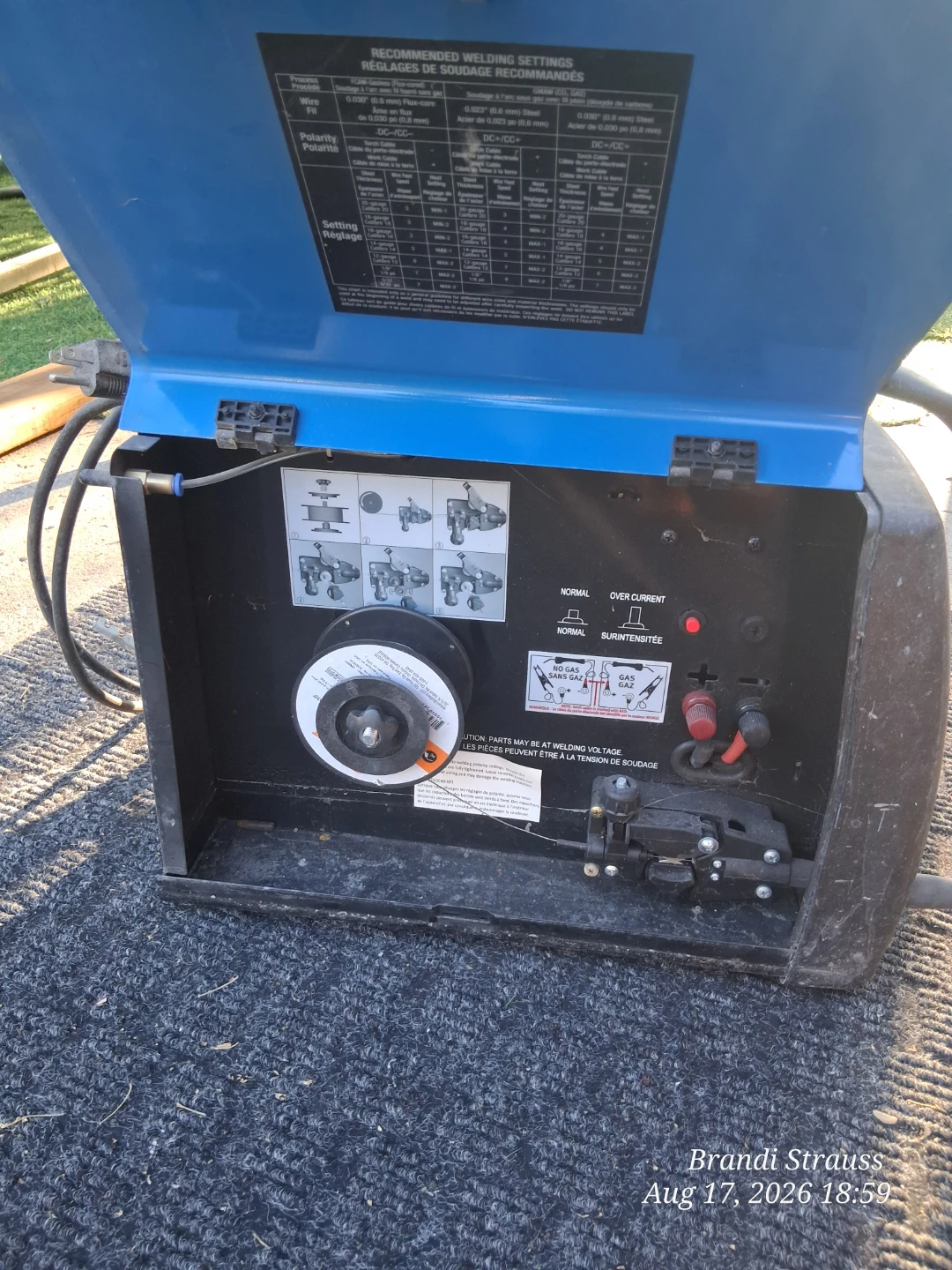 Mastercraft MIG/Flux-Core Wire Feed Welder - photo 3