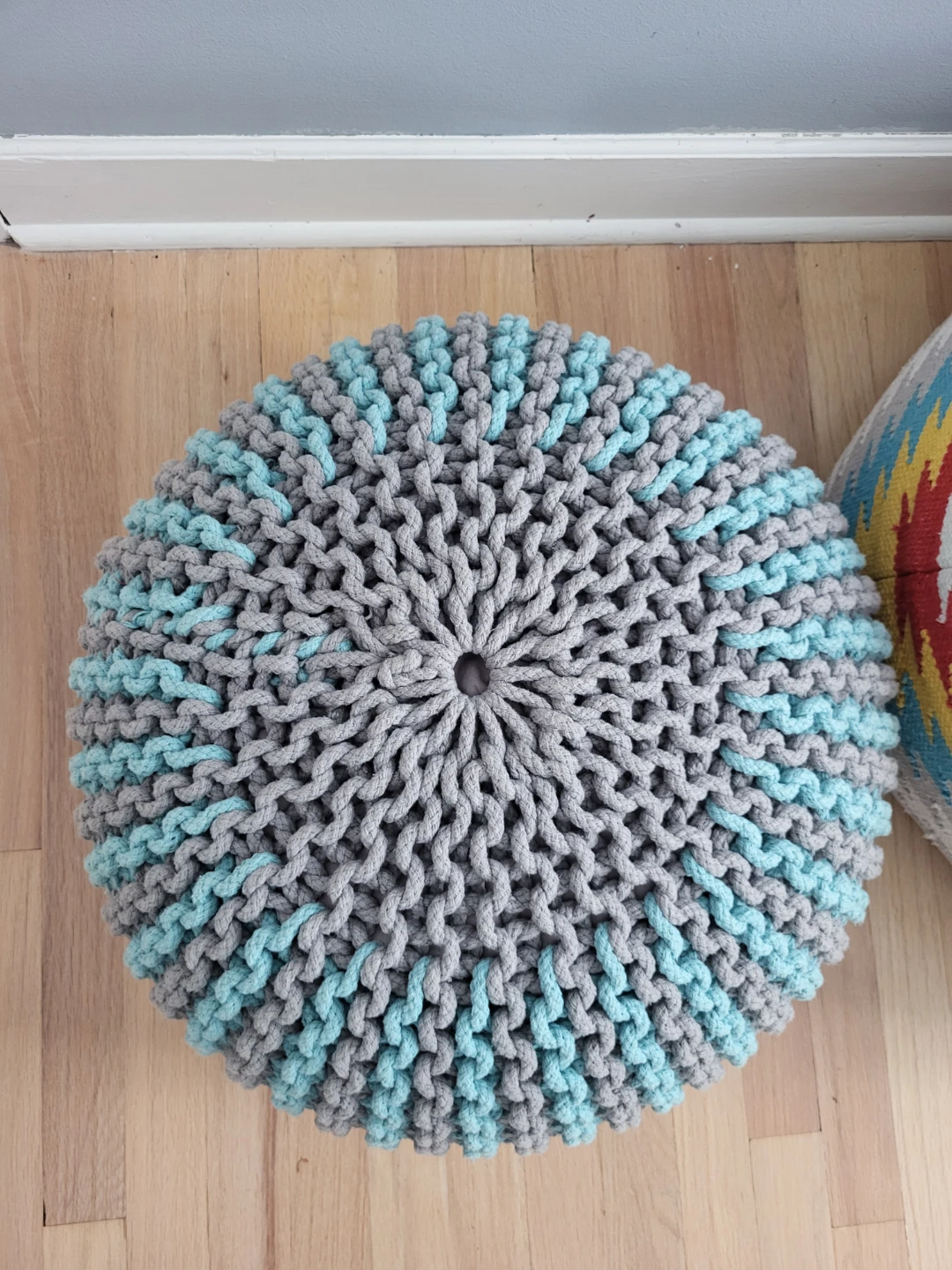 Round Knit Pouf Ottoman Foot Stool - photo 2